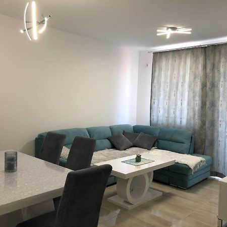 בייאליינה Apartman Sims מראה חיצוני תמונה