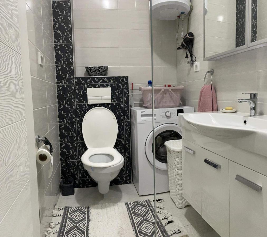 בייאליינה Apartman Sims מראה חיצוני תמונה